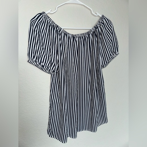 Chico’s, vertical black and white stripe blouse. Size 0. - Picture 2 of 8